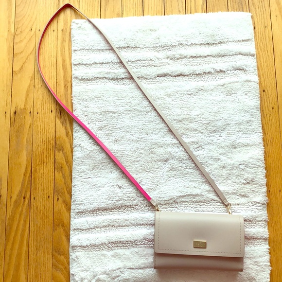 SOLD! ♠️HP 3/22!♠️ Kate Spade pink crossbody bag - Picture 7 of 10